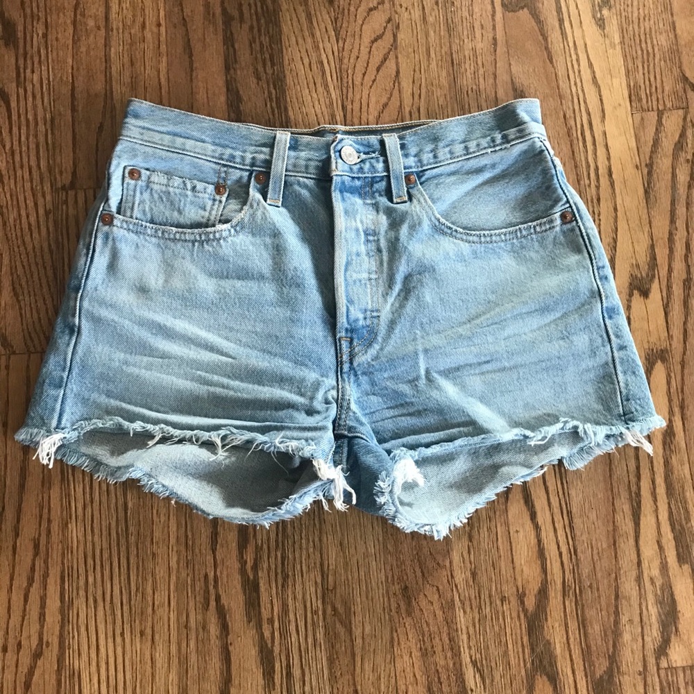 Vintage Levi’s cut off Jean shorts.